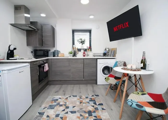 A Stylish - 1 Bedroom Flat