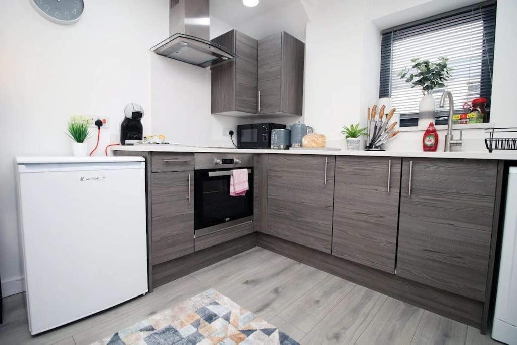A Stylish - 1 Bedroom Flat Apartment *