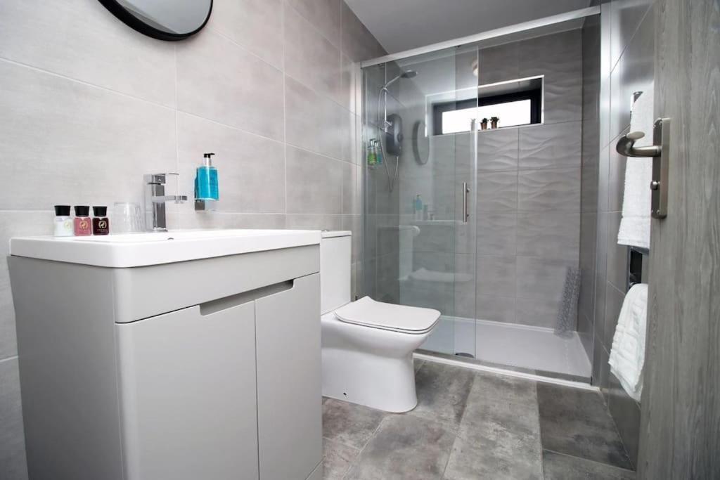 A Stylish - 1 Bedroom Flat *